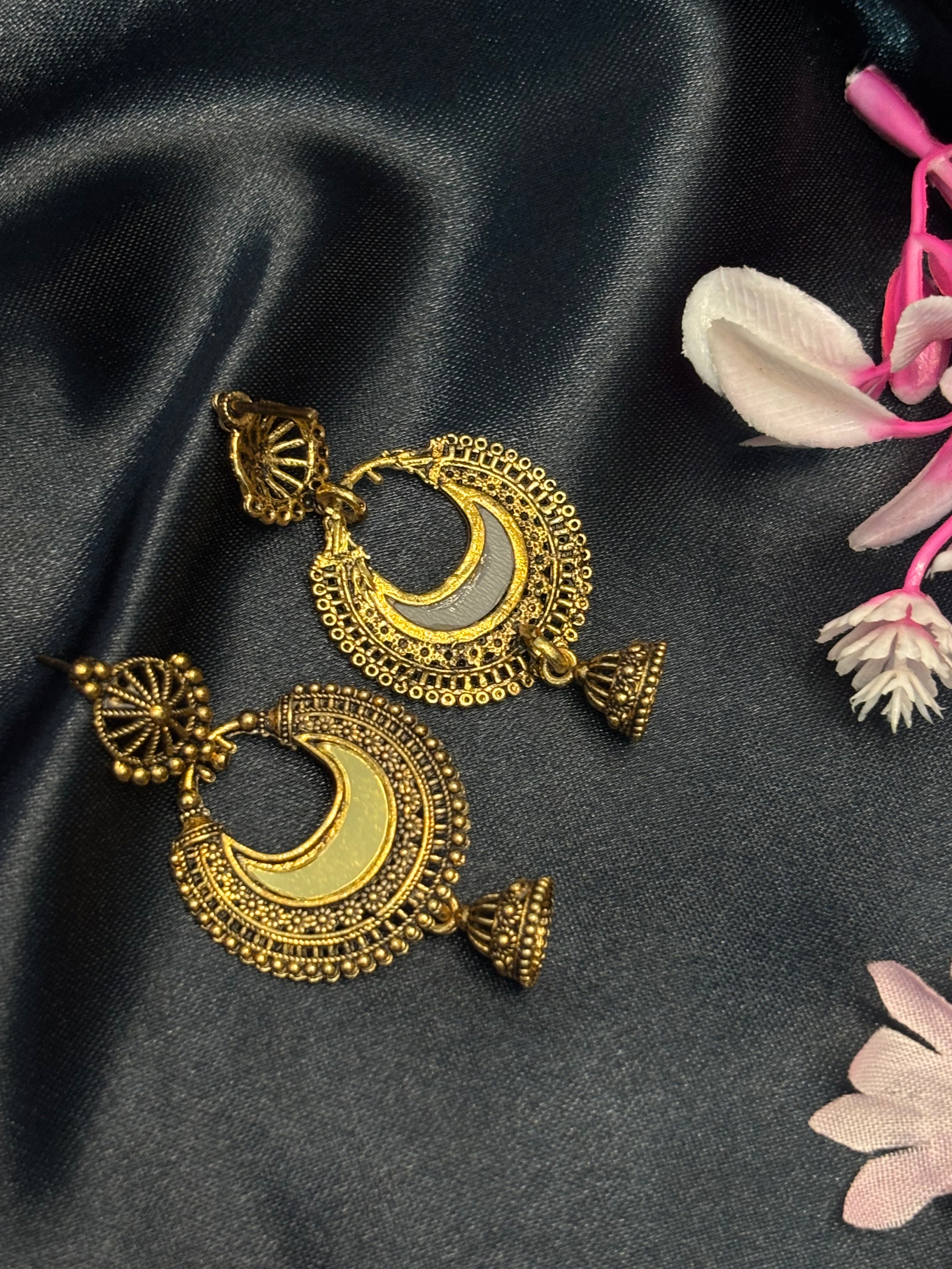 SHYAMZAN Gold Crescent Moon Earrings Gold Women Jewelry Gift Elegant  Design SYZ00019