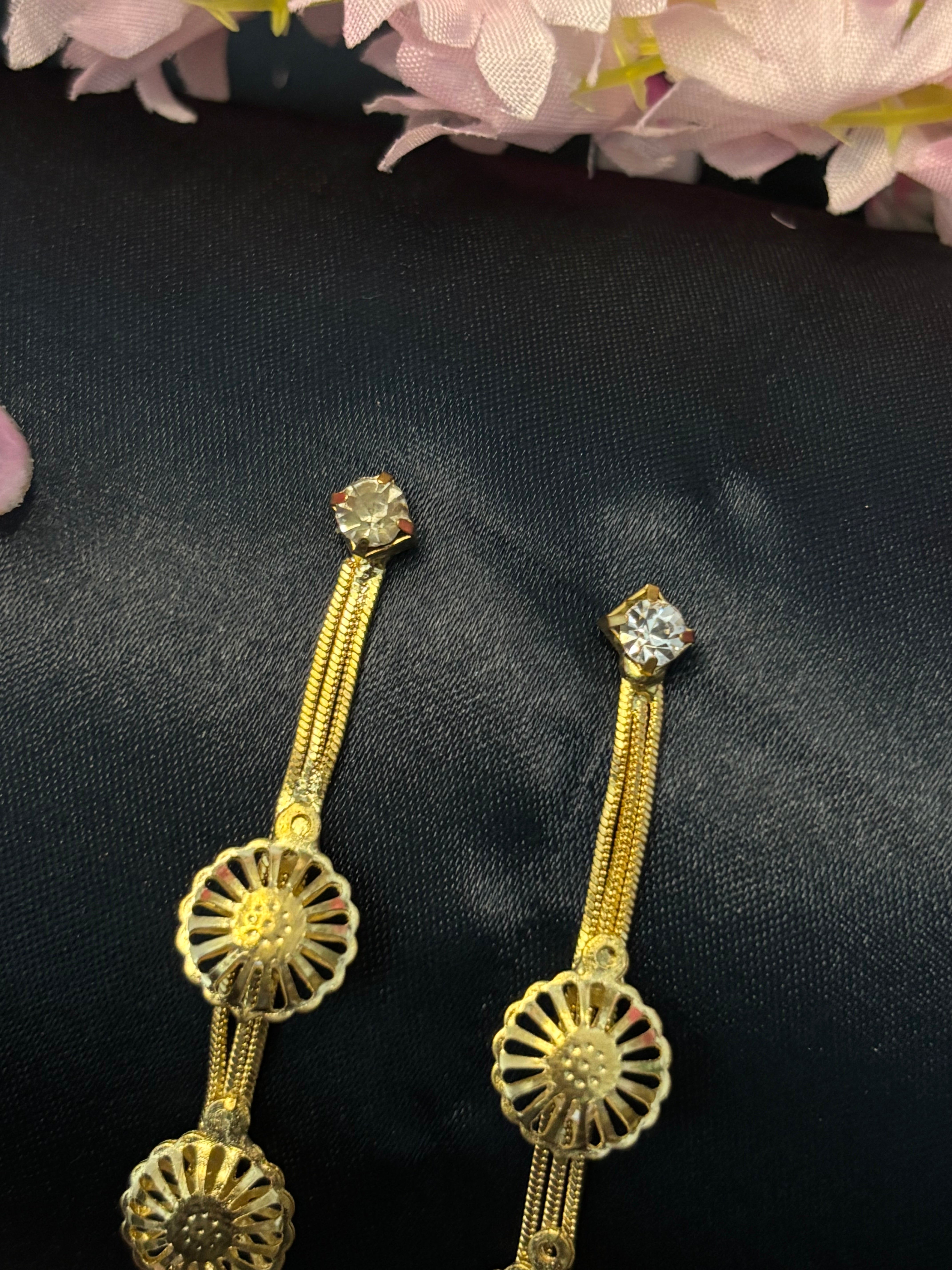 SHYAMZAN Gold Floral Drop Earrings Gold Women Jewelry Gift Minimalist Design SYZ00029
