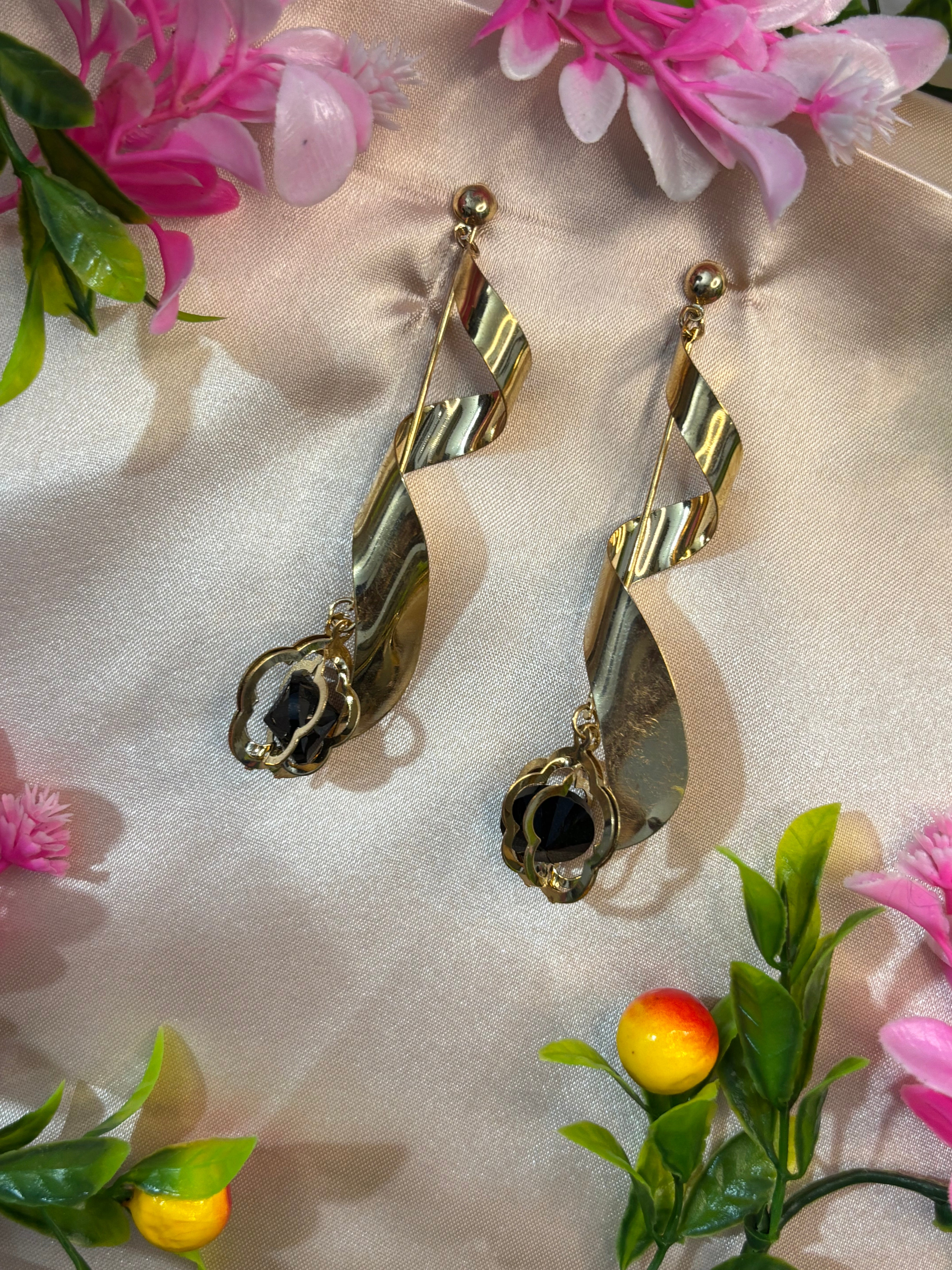 SHYAMZAN Gold Spiral Onyx Drop Earrings Gold Women Jewelry Gift Modern Design SYZ00030