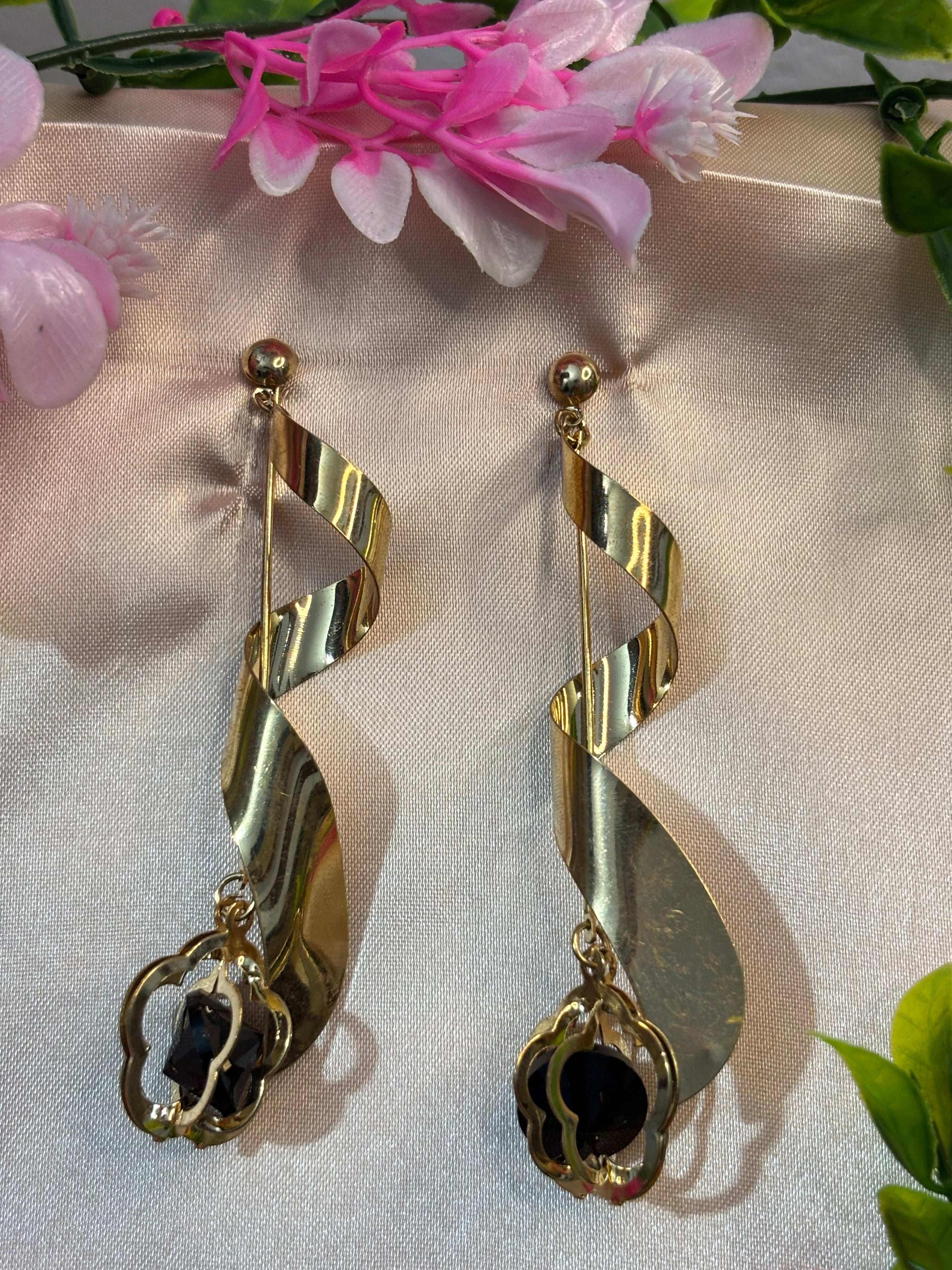 SHYAMZAN Gold Spiral Onyx Drop Earrings Gold Women Jewelry Gift Modern Design SYZ00030