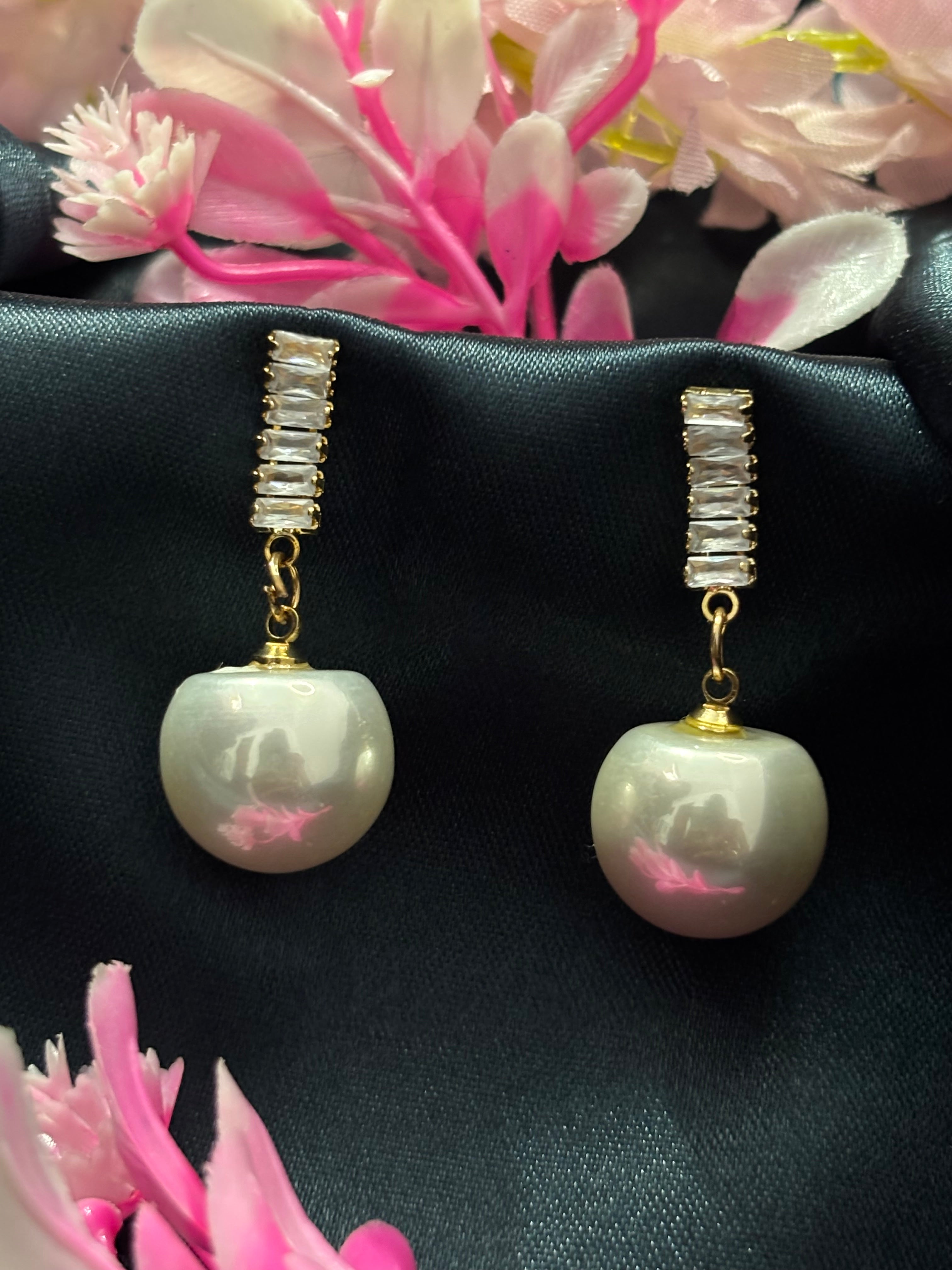 SHYAMZAN Pearl Drop Earrings with Bar Chain Gold Women Jewelry Gift Modern Design SYZ00032