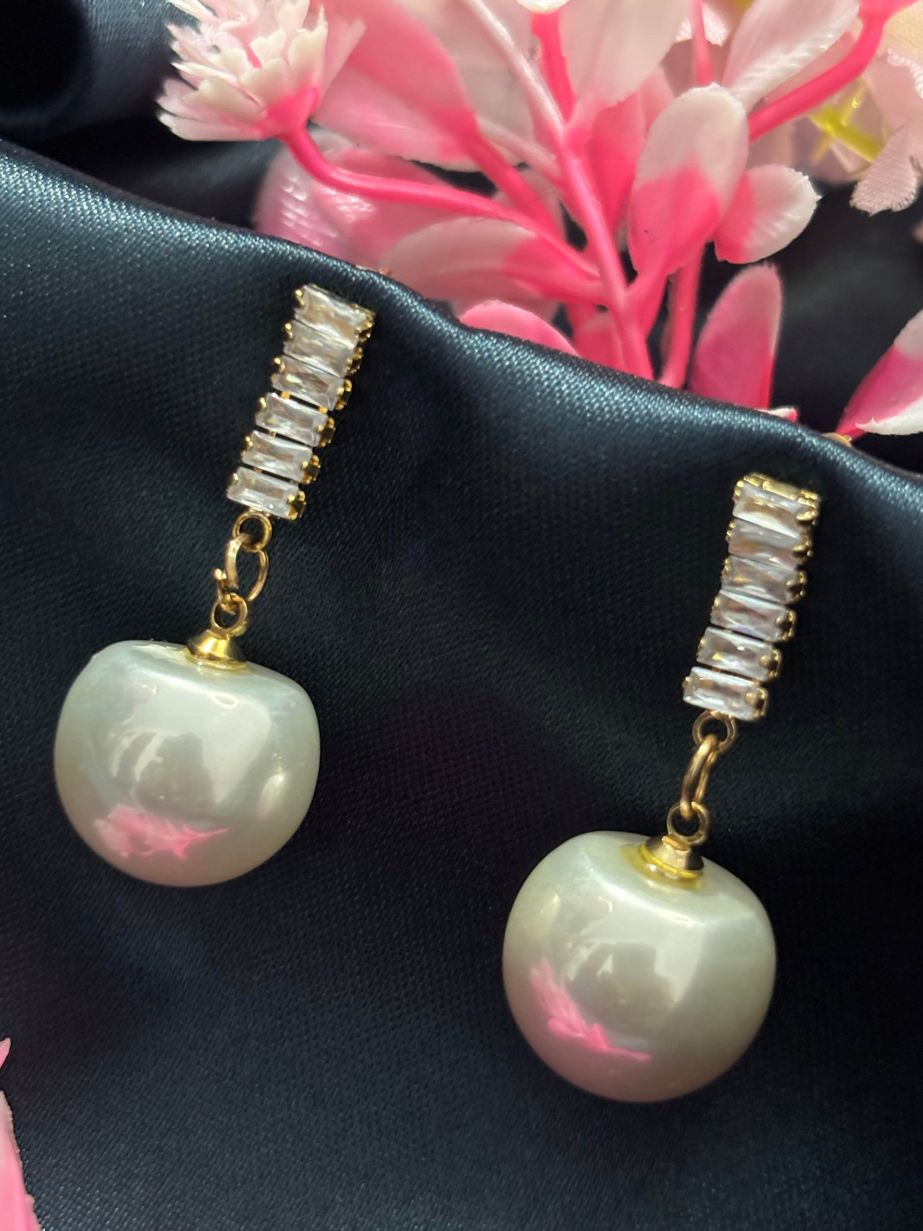 SHYAMZAN Pearl Drop Earrings with Bar Chain Gold Women Jewelry Gift Modern Design SYZ00032