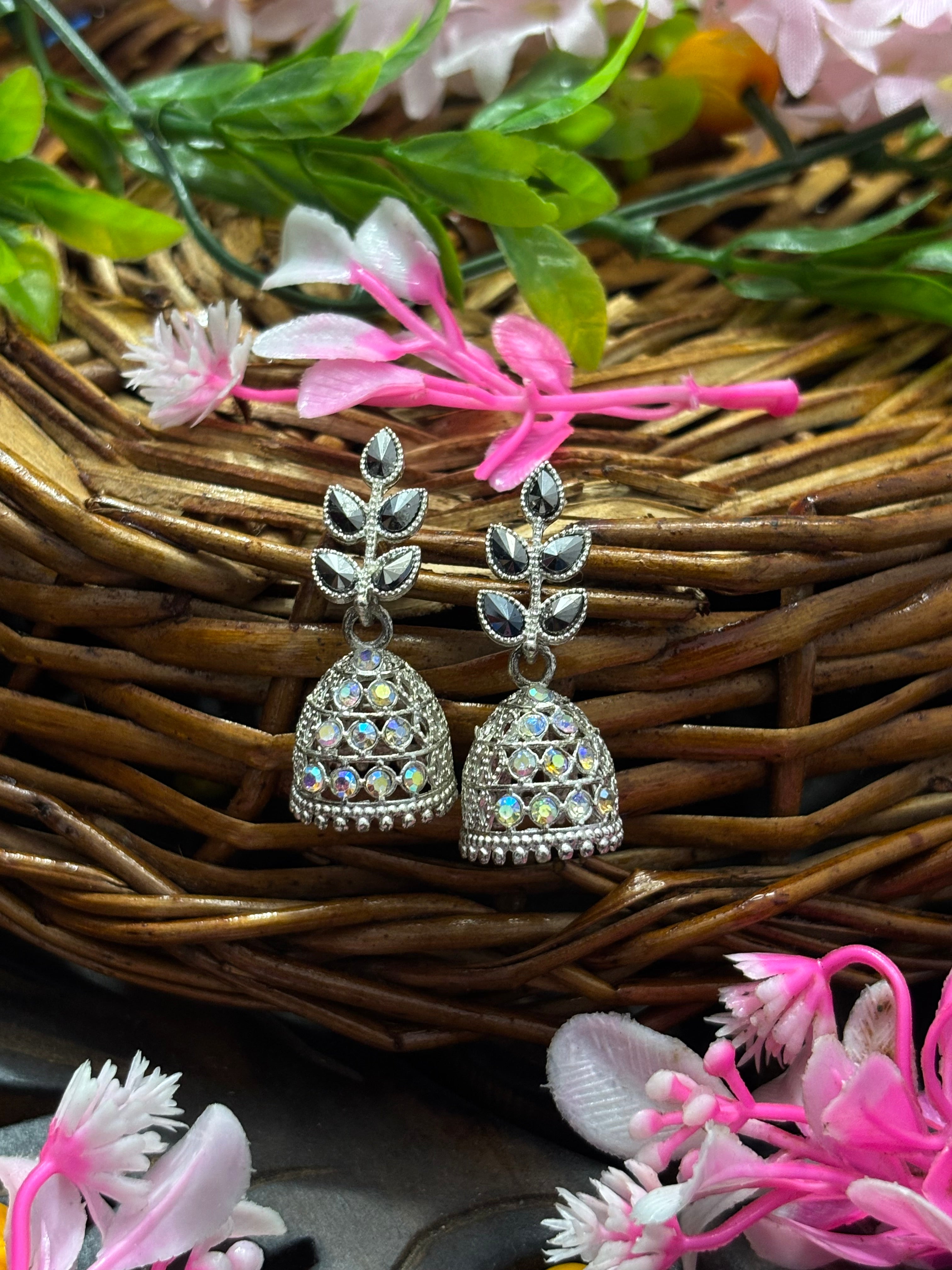 SHYAMZAN Silver Rhinestone Leaf Jhumka Earrings Gold Women Jewelry Gift Modern Design SYZ00037